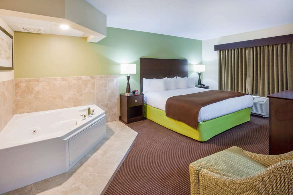 Americinn By Wyndham Hartford Wi Zimmer foto
